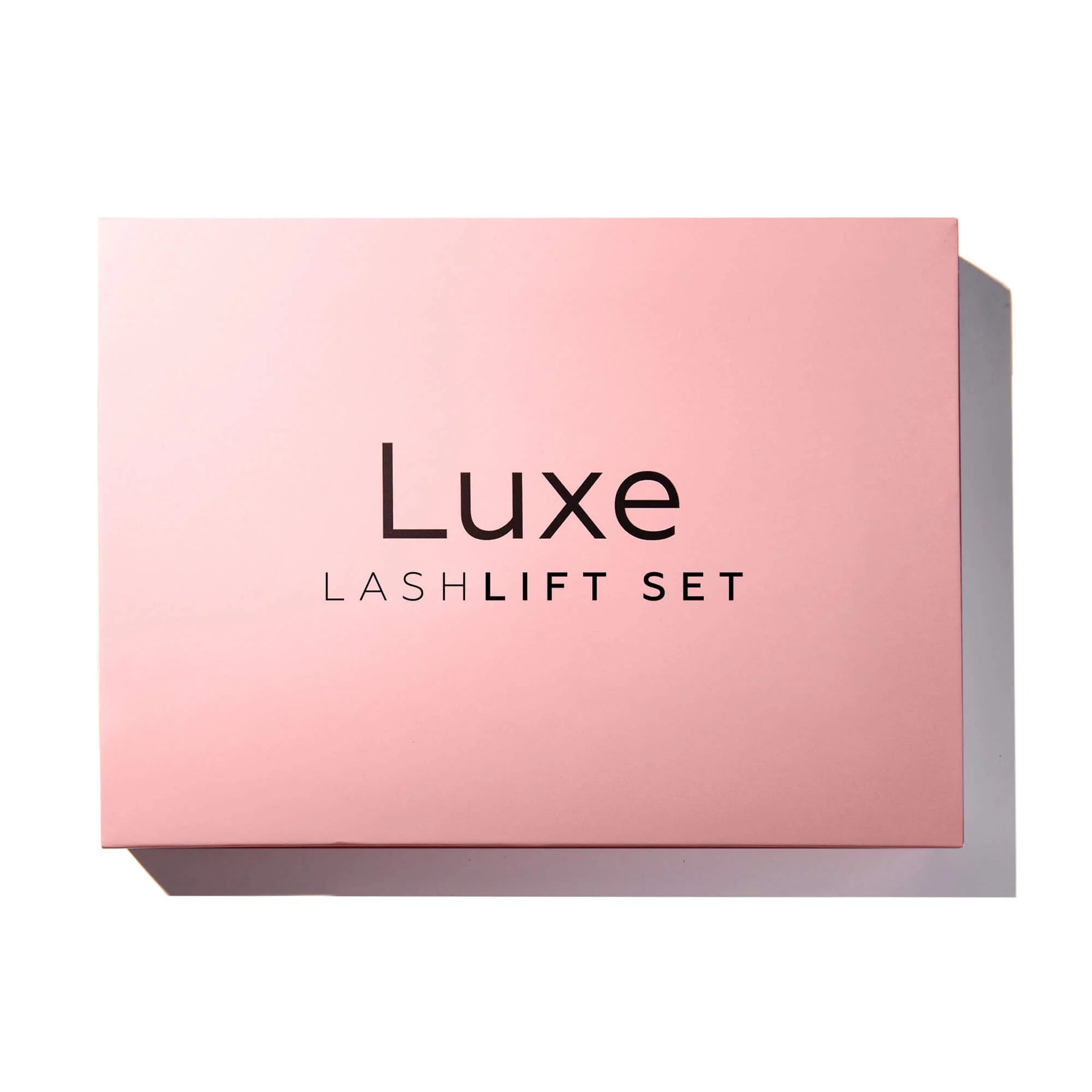 مجموعة Luxe Lashlift + مجموعة تصفيح الحواجب مجانًا (اشتري 1 واحصل على 1 مجانًا)